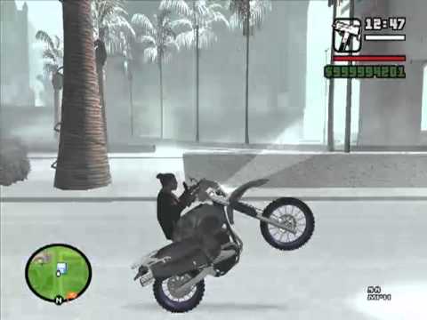 Por que empinar a moto no GTA